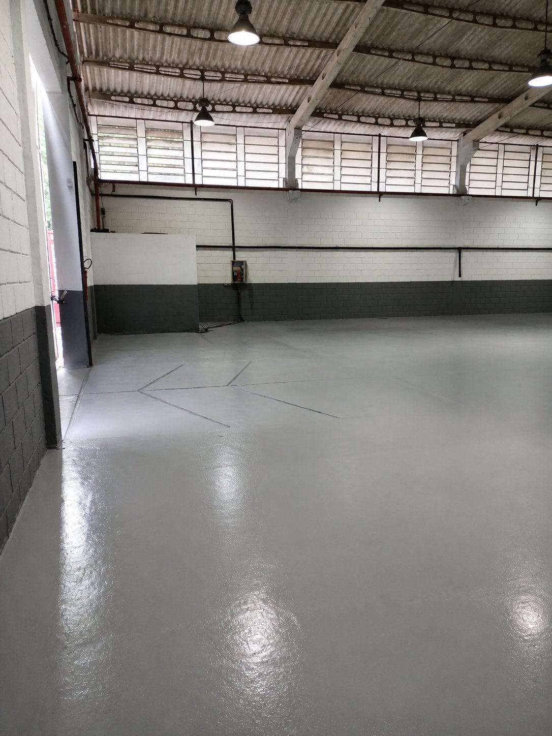 Piso industrial renovado